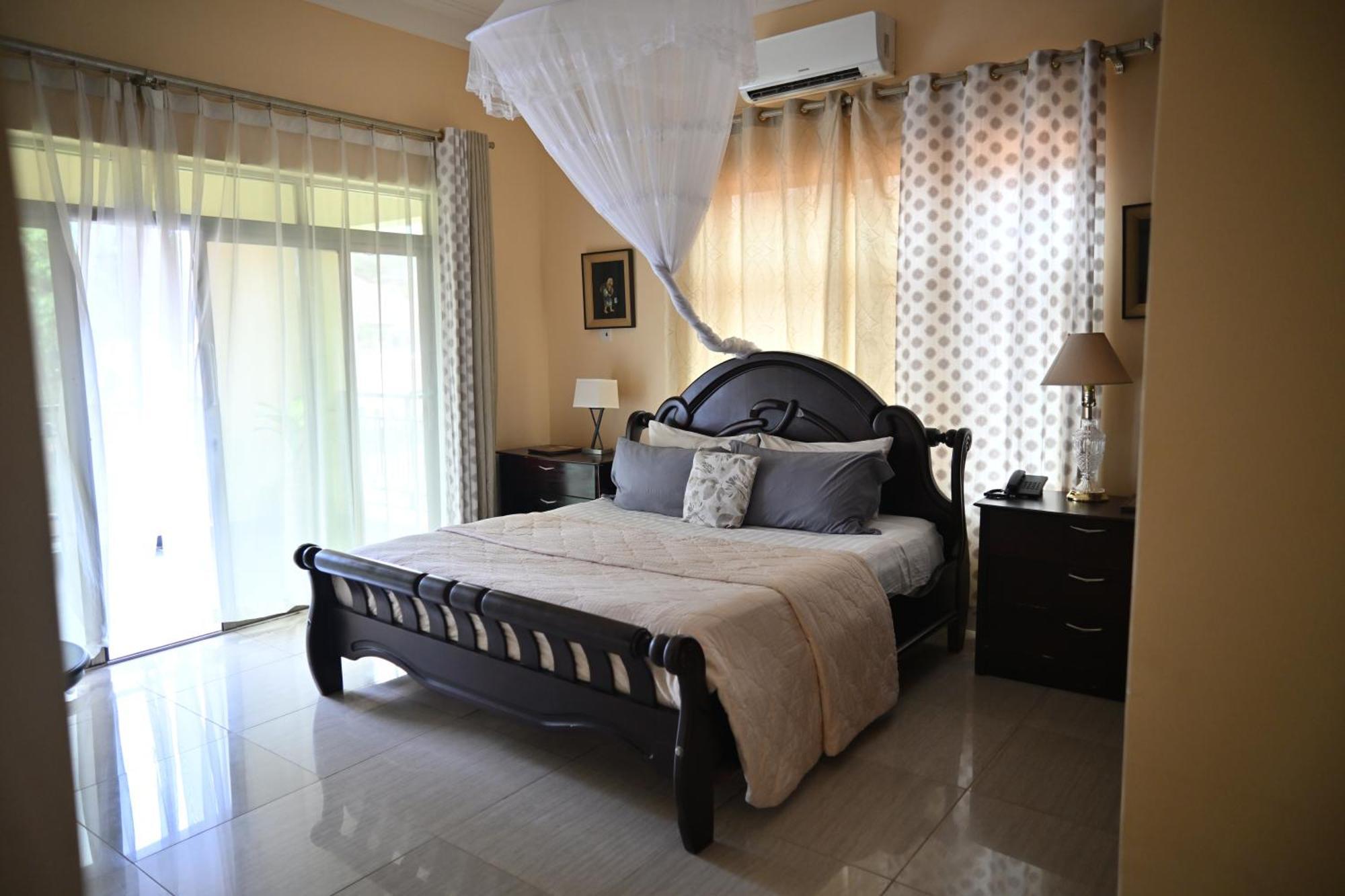 Lakepoint Villa Энтеббе Экстерьер фото