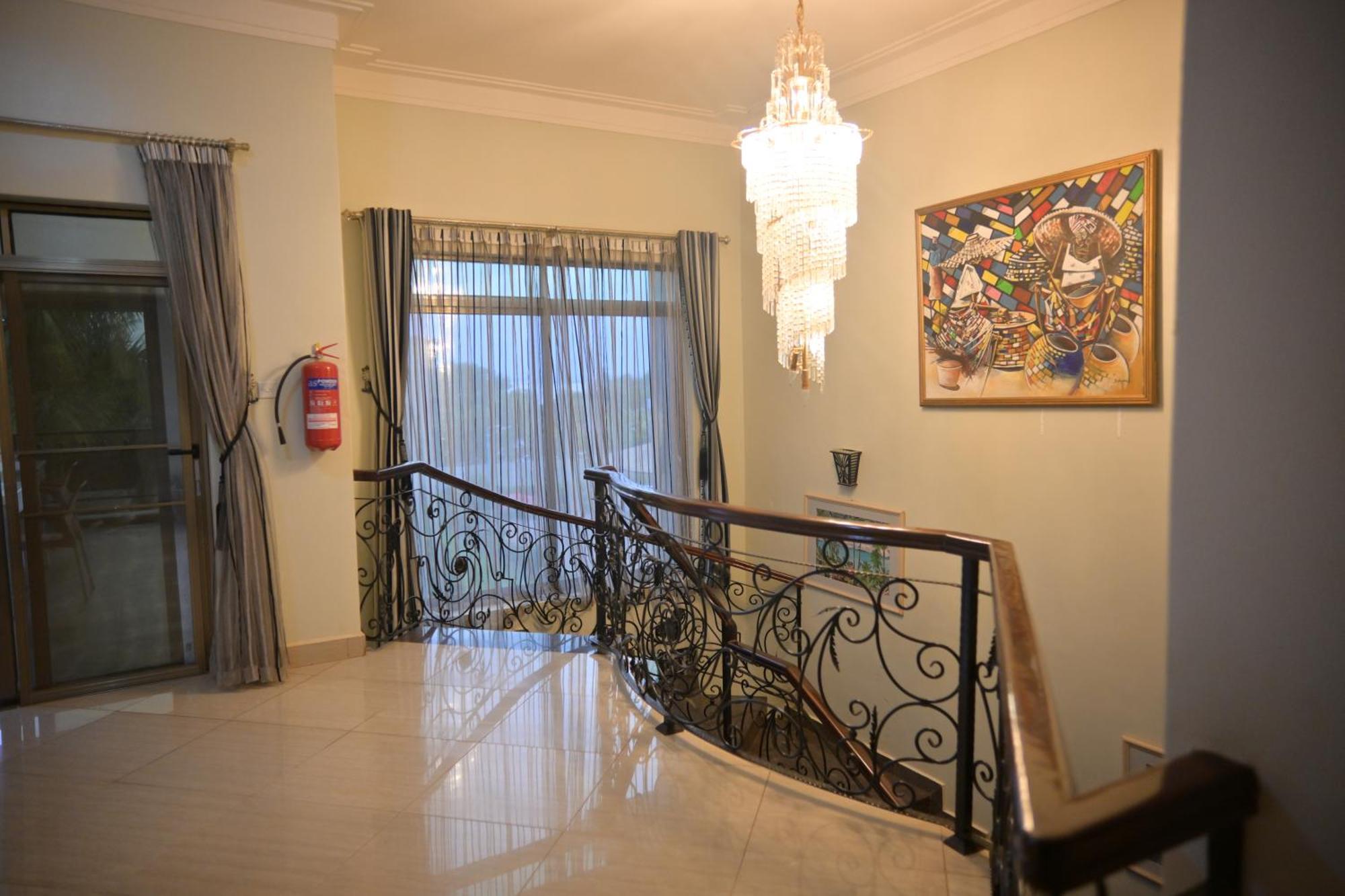 Lakepoint Villa Энтеббе Экстерьер фото