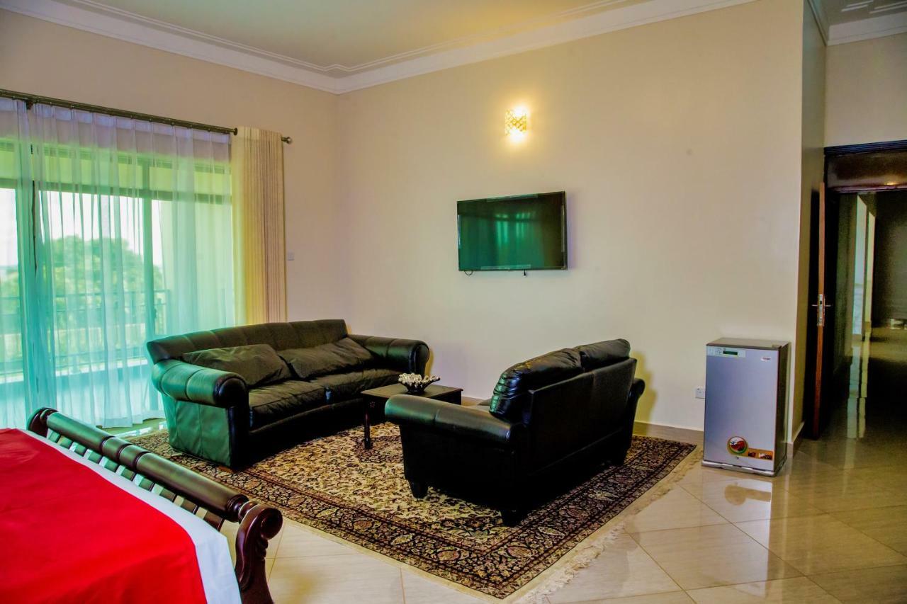 Lakepoint Villa Энтеббе Экстерьер фото
