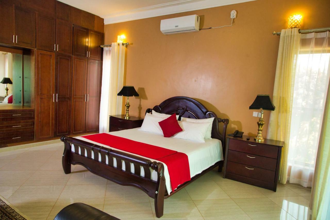 Lakepoint Villa Энтеббе Экстерьер фото