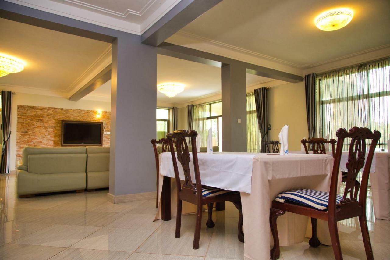 Lakepoint Villa Энтеббе Экстерьер фото